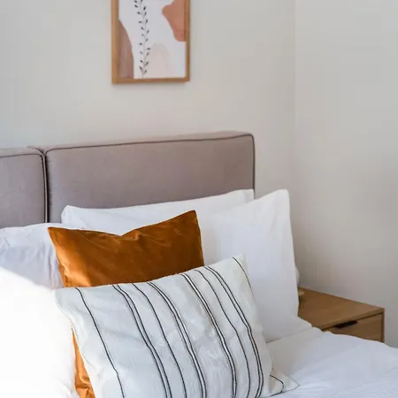 Astounding 2br In Marousi By Upstreet Athens